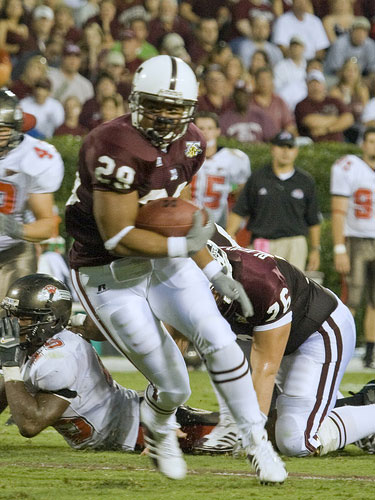 Mississippi State runs the ball 
