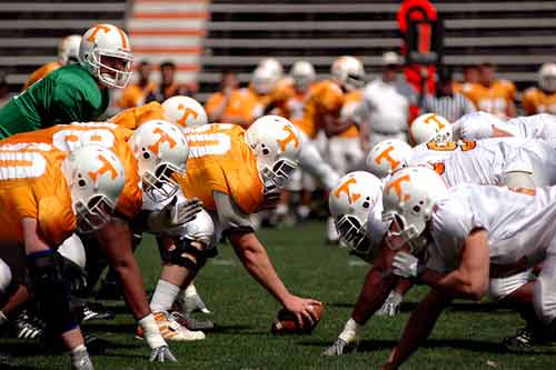 Tennessee Volunteers football line of scrimmage 