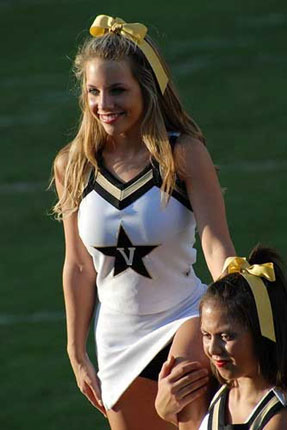 Vanderbilt Commodores Chearleader