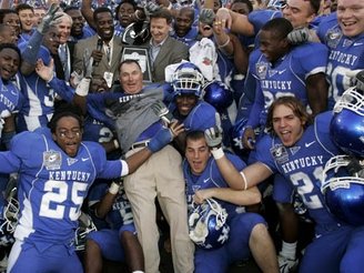 UK Wildcats Celebrate Music City Bowl Win